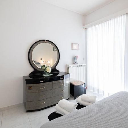 Seaside Penthouse in Kalamata Bagian luar foto