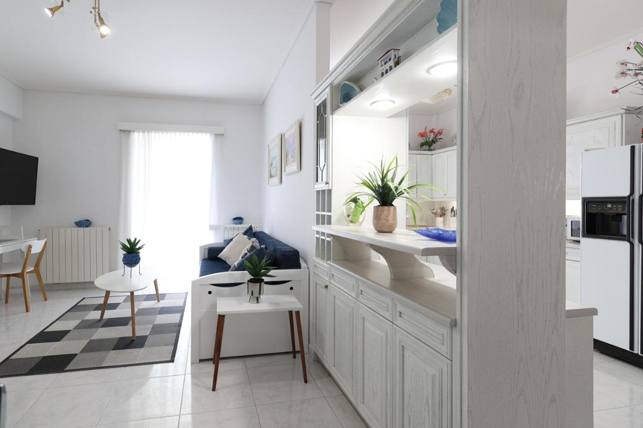 Seaside Penthouse in Kalamata Bagian luar foto