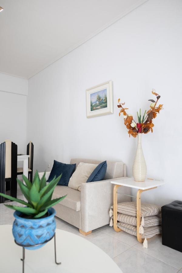 Seaside Penthouse in Kalamata Bagian luar foto