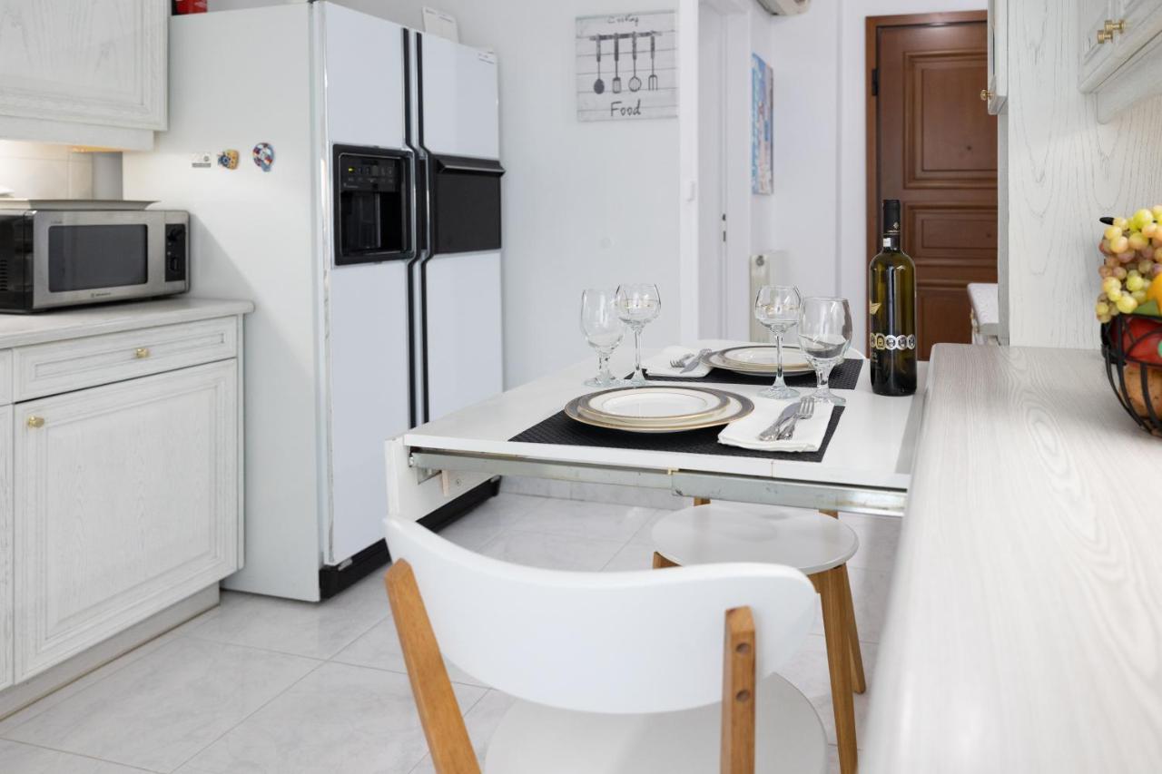 Seaside Penthouse in Kalamata Bagian luar foto