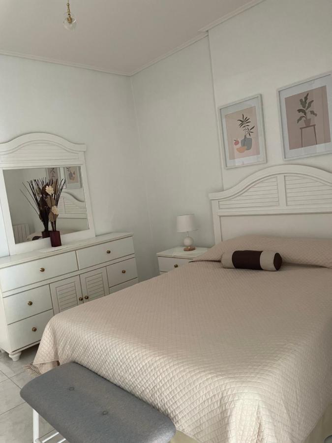 Seaside Penthouse in Kalamata Bagian luar foto